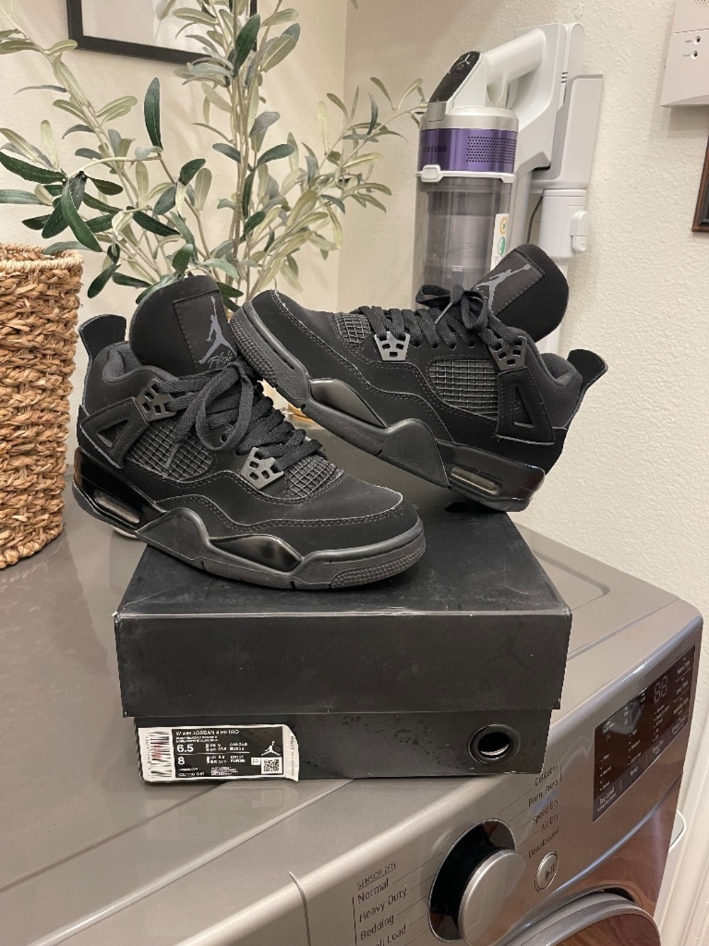 Air Jordan Retro 4 Black Cats